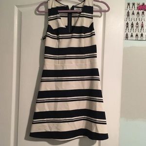Striped Abercrombie&Fitch dress navy white V-neck